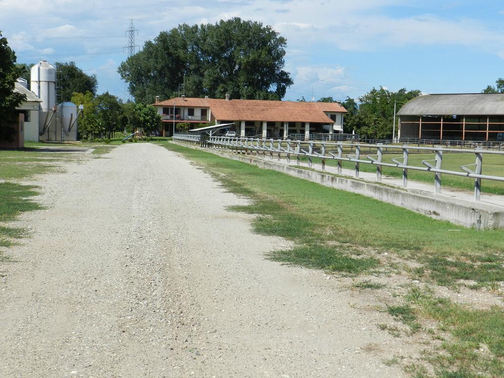 Agriturismo Zio Michele Isola della Scala Exterior foto