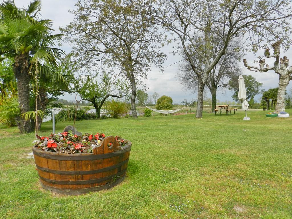 Agriturismo Zio Michele Isola della Scala Exterior foto